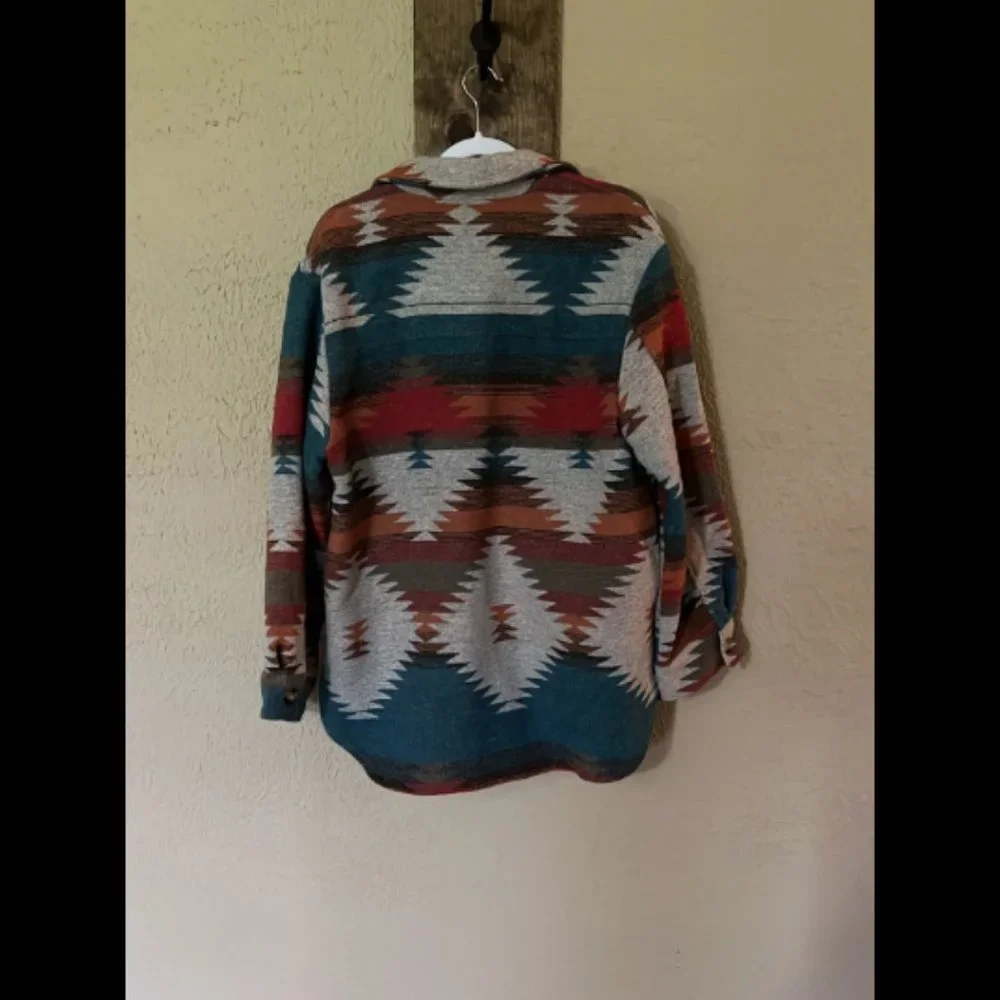 Aztec Coat - Picture 2 of 7